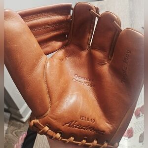 NWT Akadema H1949 Triple Play Vintage Style Baseball Glove "Bob Feller" model